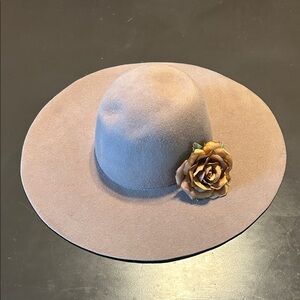 Elegant Tan Wide-Brim Hat with Floral Accent
